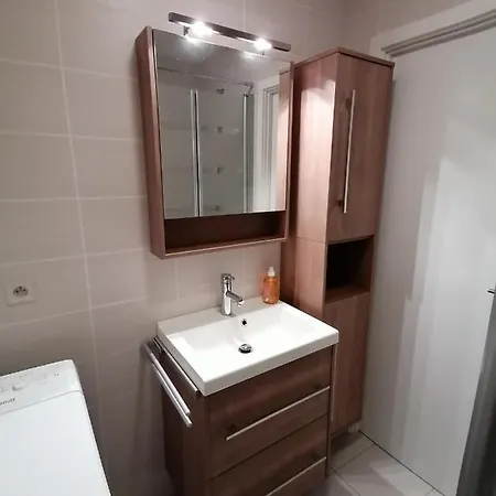 Martine Apartment